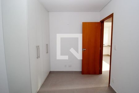 Quarto 1 de apartamento para alugar com 2 quartos, 60m² em Sagrada Família, Belo Horizonte