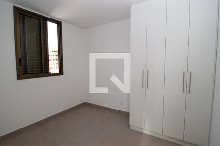 Quarto 1 de apartamento para alugar com 2 quartos, 60m² em Sagrada Família, Belo Horizonte