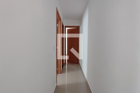 Corredor Quartos de apartamento para alugar com 2 quartos, 44m² em Parque Industrial, Campinas