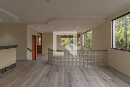 Sala de casa para alugar com 3 quartos, 526m² em Pampulha, Belo Horizonte