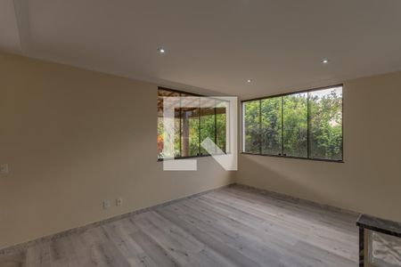 Sala de casa para alugar com 3 quartos, 526m² em Pampulha, Belo Horizonte