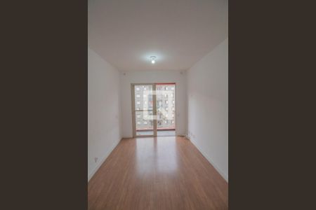 Sala de apartamento à venda com 3 quartos, 63m² em Parque Bristol, São Paulo