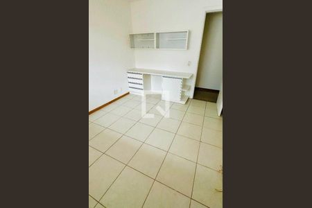 Apartamento à venda com 3 quartos, 130m² em Icaraí, Niterói