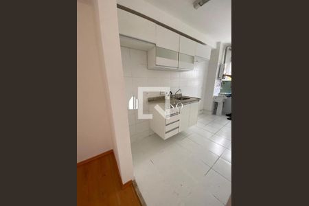 Apartamento à venda com 2 quartos, 54m² em Guaiauna, São Paulo