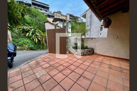 Casa à venda com 7 quartos, 400m² em São Francisco, Niterói