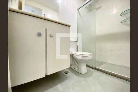 Banheiro de apartamento para alugar com 1 quarto, 48m² em Rio Vermelho, Salvador