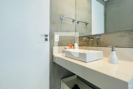 Casa à venda com 300m², 3 quartos e 5 vagas Casa à venda com 300m², 3 quartos e 5 vagasBanheiro da Suíte 2