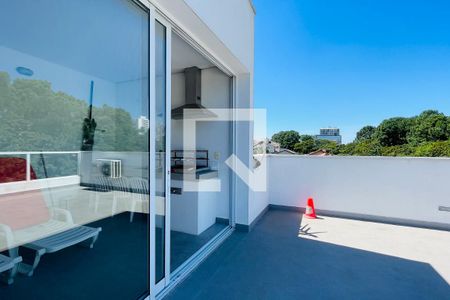 Casa à venda com 300m², 3 quartos e 5 vagas Casa à venda com 300m², 3 quartos e 5 vagasÁrea da Churrasqueira