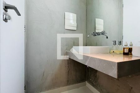 Casa à venda com 300m², 3 quartos e 5 vagas Casa à venda com 300m², 3 quartos e 5 vagasLavabo 2