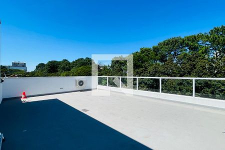 Casa à venda com 300m², 3 quartos e 5 vagas Casa à venda com 300m², 3 quartos e 5 vagasÁrea da Churrasqueira