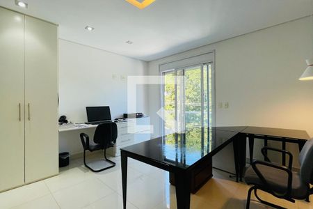 Casa à venda com 300m², 3 quartos e 5 vagas Casa à venda com 300m², 3 quartos e 5 vagasSuíte 3