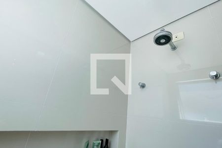 Casa à venda com 300m², 3 quartos e 5 vagas Casa à venda com 300m², 3 quartos e 5 vagasBanheiro da Suíte 2