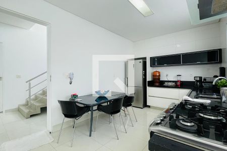 Casa à venda com 300m², 3 quartos e 5 vagas Casa à venda com 300m², 3 quartos e 5 vagasCozinha