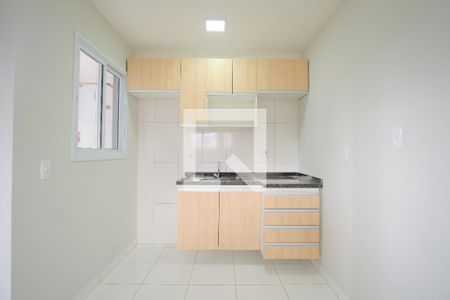 Cozinha de apartamento para alugar com 1 quarto, 35m² em Penha de França, São Paulo