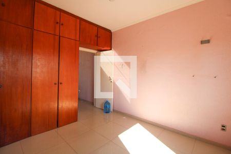 Quarto de apartamento à venda com 1 quarto, 63m² em Centro, Campinas