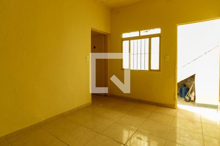 Sala de casa para alugar com 1 quarto, 50m² em Jardim Independencia Ii, Embu das Artes