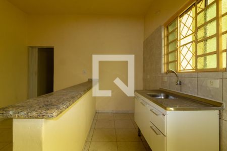 Cozinha de casa para alugar com 1 quarto, 50m² em Jardim Independencia Ii, Embu das Artes