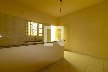 Sala de casa para alugar com 1 quarto, 50m² em Jardim Independencia Ii, Embu das Artes