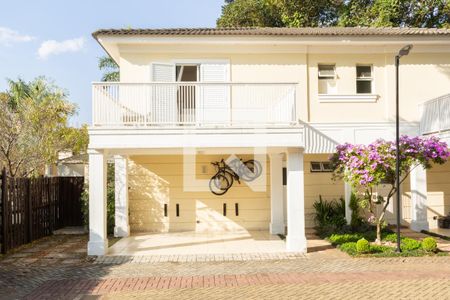 Casa à venda com 3 quartos, 253m² em Jardim Tremembe, São Paulo