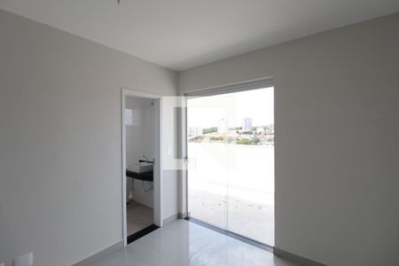 Sala de TV de apartamento à venda com 3 quartos, 100m² em Letícia, Belo Horizonte