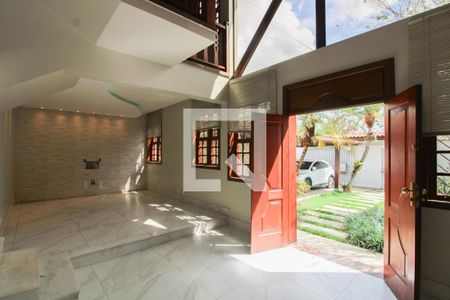 Sala de casa para alugar com 3 quartos, 230m² em Paquetá, Belo Horizonte