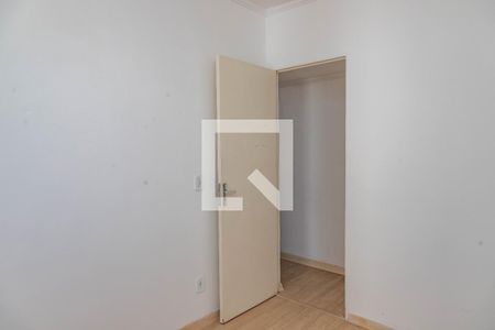 Quarto 1  de apartamento à venda com 2 quartos, 45m² em Canhema, Diadema