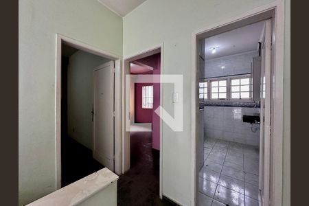 Corredor Quartos  de casa para alugar com 2 quartos, 160m² em Jardim das Acacias, São Paulo