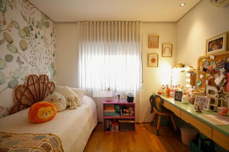 Casa à venda com 450m², 3 quartos e 3 vagas Casa à venda com 450m², 3 quartos e 3 vagasSuíte 1