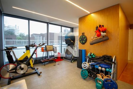 Casa à venda com 450m², 3 quartos e 3 vagas Casa à venda com 450m², 3 quartos e 3 vagasAcademia