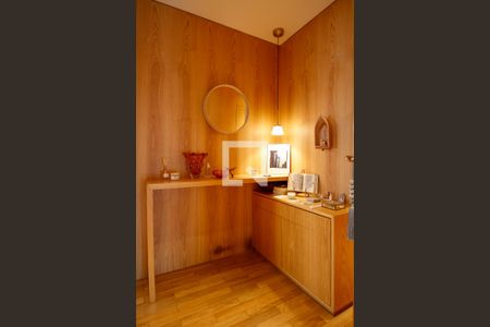 Casa à venda com 450m², 3 quartos e 3 vagas Casa à venda com 450m², 3 quartos e 3 vagasHall dos Quartos