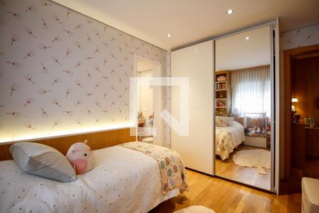 Casa à venda com 450m², 3 quartos e 3 vagas Casa à venda com 450m², 3 quartos e 3 vagasSuíte 2