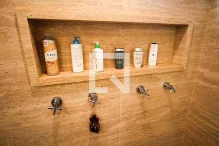 Casa à venda com 450m², 3 quartos e 3 vagas Casa à venda com 450m², 3 quartos e 3 vagasBanheiro 1 da Suíte 3