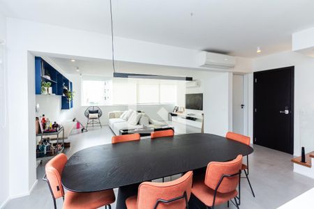 Sala de apartamento à venda com 2 quartos, 250m² em Vila Olímpia, São Paulo