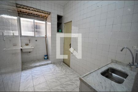 Apartamento à venda com 56m², 2 quartos e sem vaga Apartamento à venda com 56m², 2 quartos e sem vagaCozinha