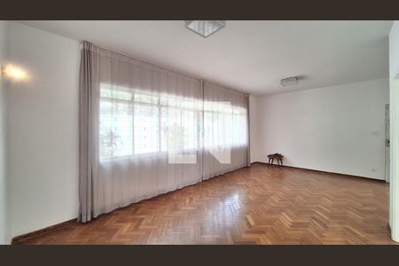 Sala de casa à venda com 4 quartos, 240m² em Vila Ipojuca, São Paulo