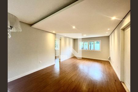 Sala de casa de condomínio para alugar com 3 quartos, 210m² em Jardim Tereza Cristina, Jundiaí