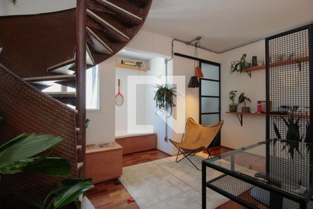 Sala 1 de apartamento para alugar com 1 quarto, 90m² em Pinheiros, São Paulo