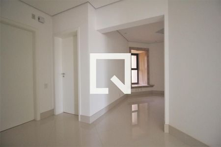 Apartamento à venda com 3 quartos, 244m² em Vila Suzana, São Paulo