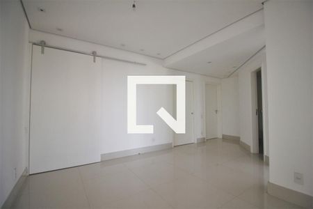 Apartamento à venda com 3 quartos, 244m² em Vila Suzana, São Paulo