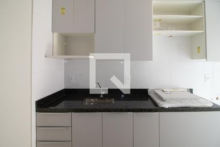 Cozinha e Área de Serviço de apartamento para alugar com 2 quartos, 37m² em Vila Constança, São Paulo