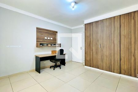 Quarto 2 de casa à venda com 3 quartos, 287m² em Cidade Brasil, Guarulhos