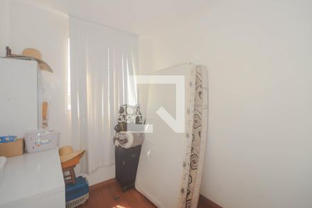 Quarto 1 de apartamento para alugar com 2 quartos, 39m² em Rubem Berta, Porto Alegre