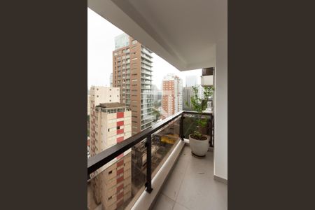 Varanda de apartamento à venda com 2 quartos, 65m² em Itaim Bibi, São Paulo