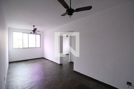 Sala de apartamento para alugar com 2 quartos, 57m² em Taquara, Rio de Janeiro