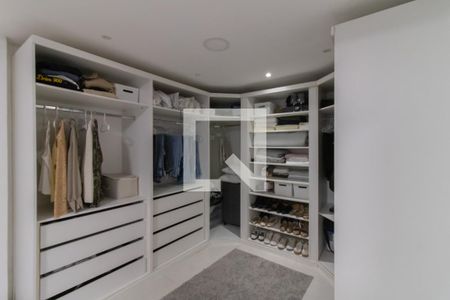 Closet da Suíte 1 de casa à venda com 4 quartos, 300m² em Vila Sao Luis, Guarulhos