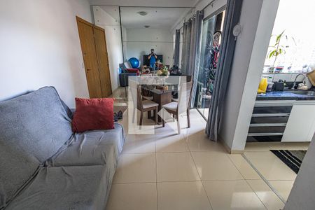 Sala de apartamento à venda com 2 quartos, 70m² em Copacabana, Belo Horizonte