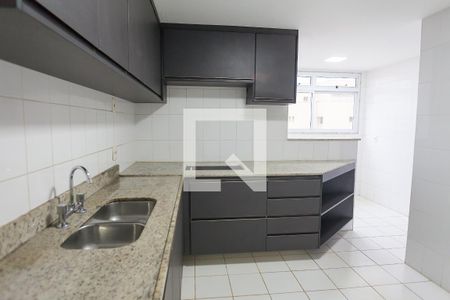Apartamento à venda com 327m², 4 quartos e 3 vagas Apartamento à venda com 327m², 4 quartos e 3 vagasCozinha