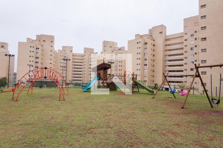 Apartamento à venda com 327m², 4 quartos e 3 vagas Apartamento à venda com 327m², 4 quartos e 3 vagasPlayground