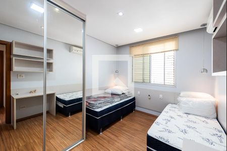 Quarto 1 de apartamento para alugar com 2 quartos, 97m² em José Menino, Santos