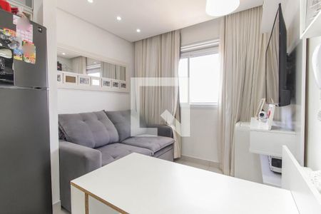 Sala de apartamento para alugar com 2 quartos, 33m² em Vila Carmosina, São Paulo